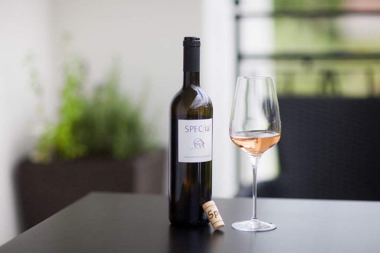 Design & Wine Vila Special Блед Экстерьер фото